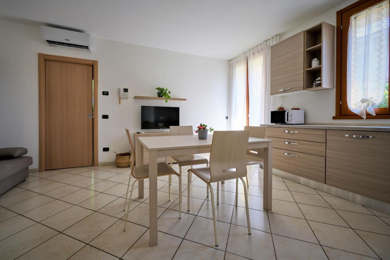 La Casa Dei Tigli - Bilocale Con Taverna E Giardino Διαμέρισμα Gorgonzola Εξωτερικό φωτογραφία